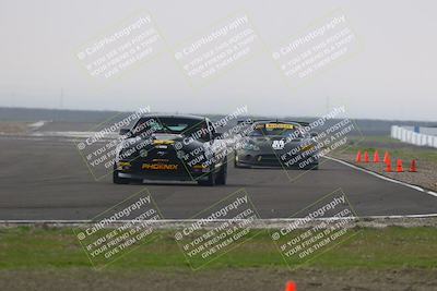 media/Jan-18-2026-CalClub SCCA (Sun) [[8bc6468723]]/Group 5 Race/Turn 1/